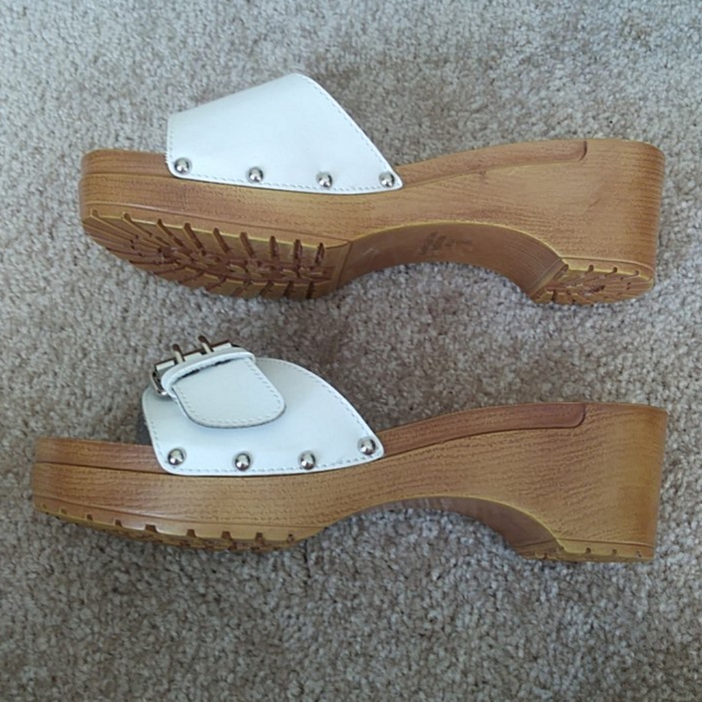 Shoe - Picture 6 of 8